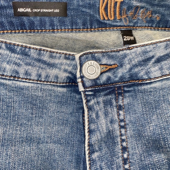 MOVING SALE Kut by the same Cloth Katy crop straight leg - Picture 6 of 6